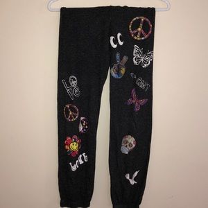 Sweatpants peace vibes